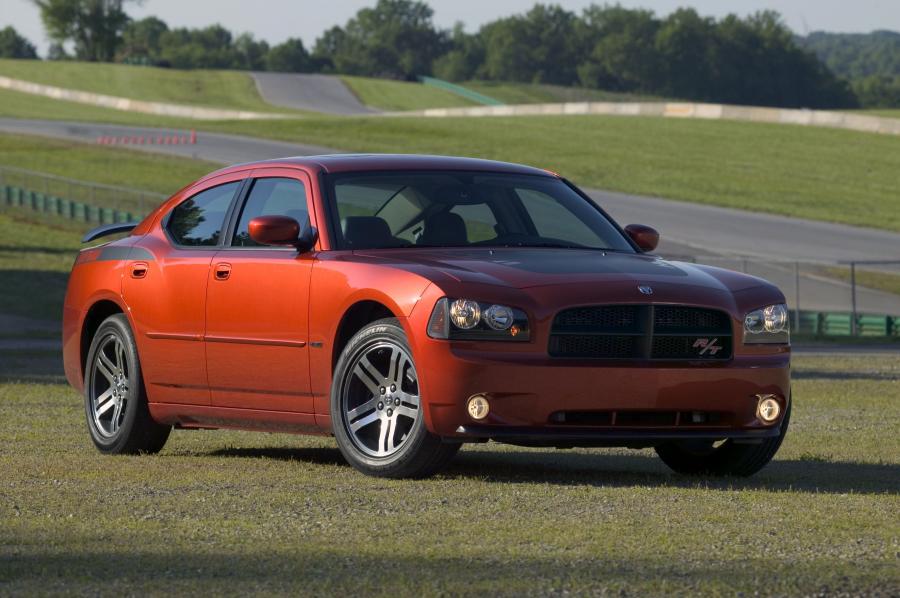  Dodge Charger Daytona R/T 2006 года  (фото 19 из 38)
